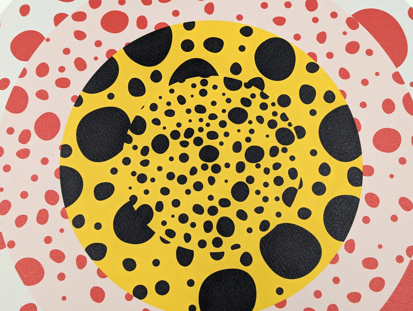 Yayoi Kusama - Flower Circle (2006)